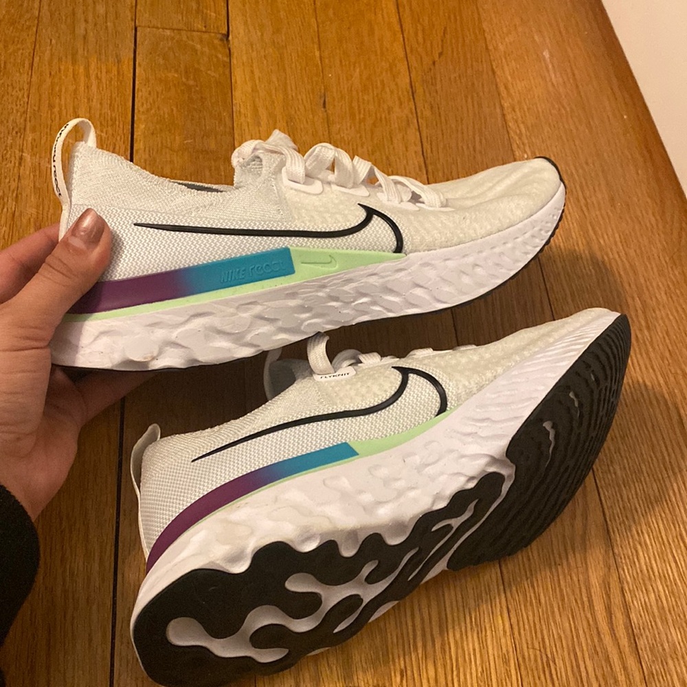NIKE FLYKNIT 6.5